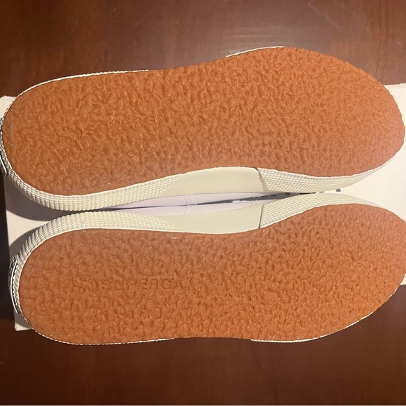 Superga Men’s Classic Shoe - size 7.5 - Picture 3 of 6